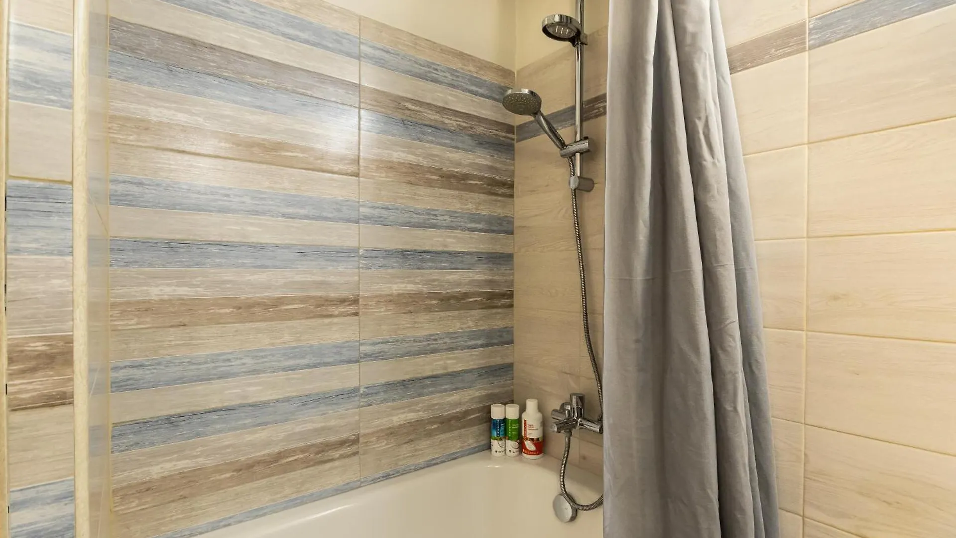 Apartment The Hive - Holiday Home In Trastevere Rome