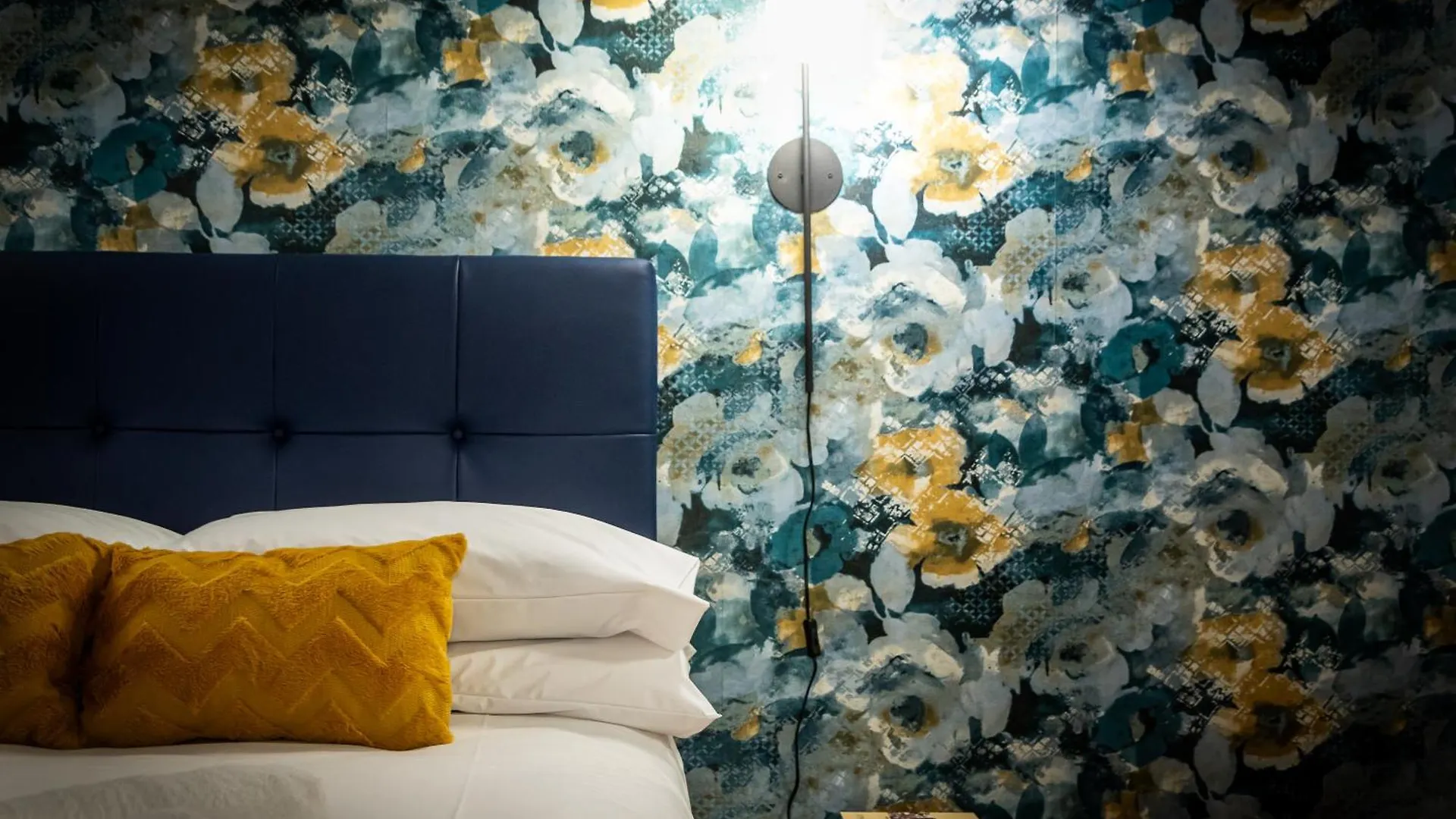 The Hive - Holiday Home In Trastevere Rome 0*,